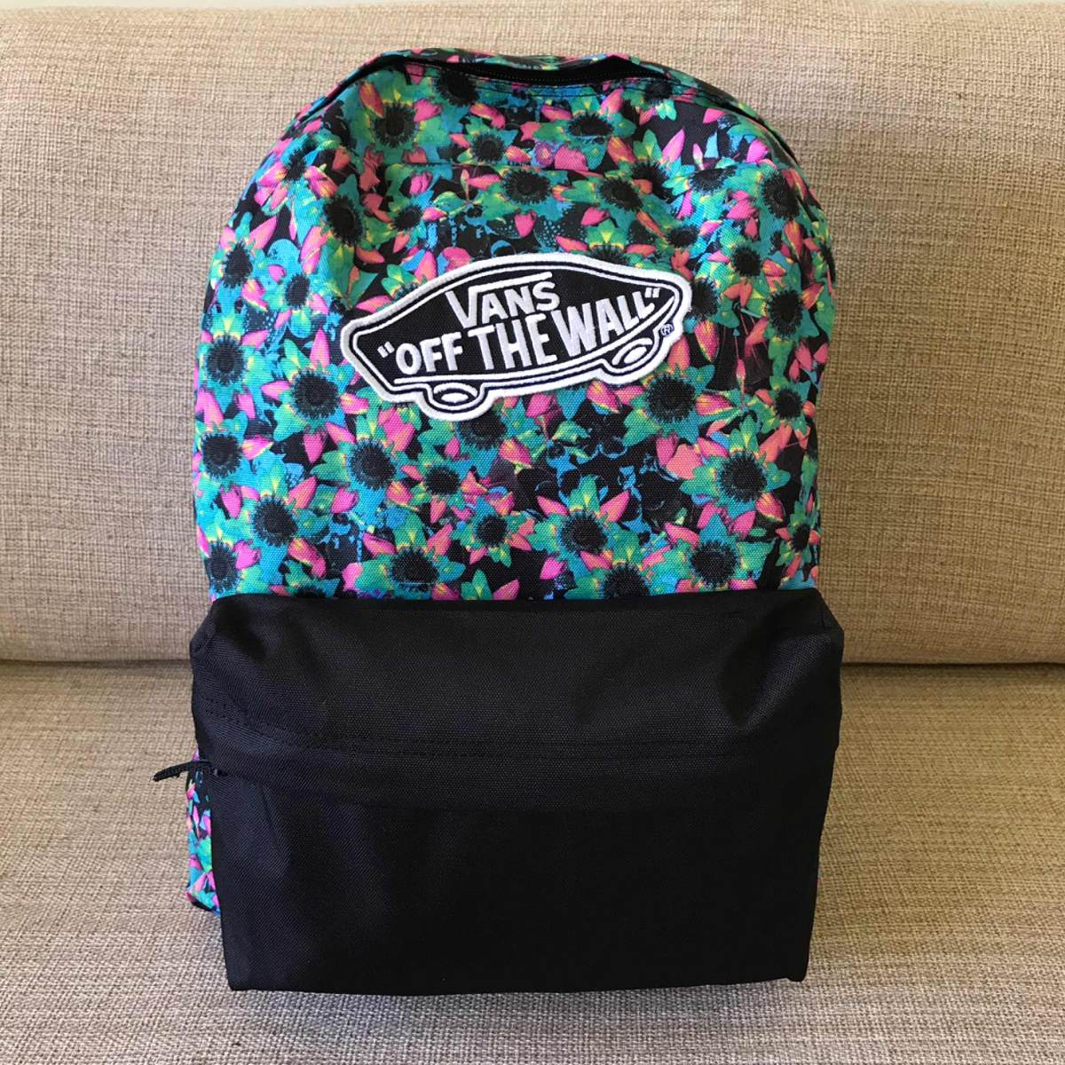 Mochila Vans Realm Backpack (floral Mix) Preto Mochila Vans Realm Backpack (floral Mix) Preto