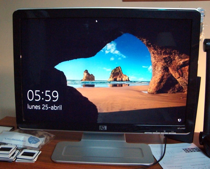 Monitor Monitor