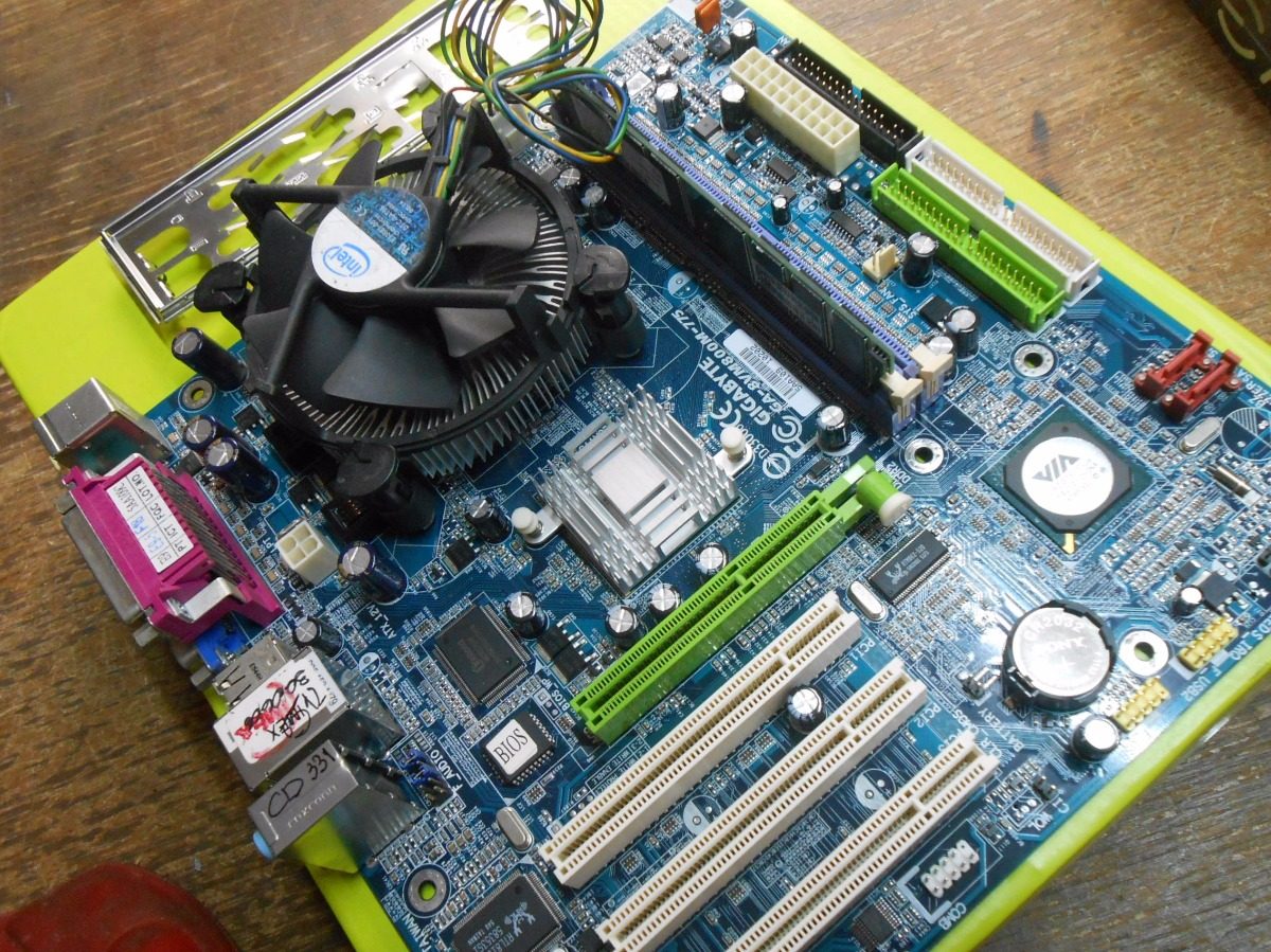 8VM800M 775 DRIVERS WINDOWS XP