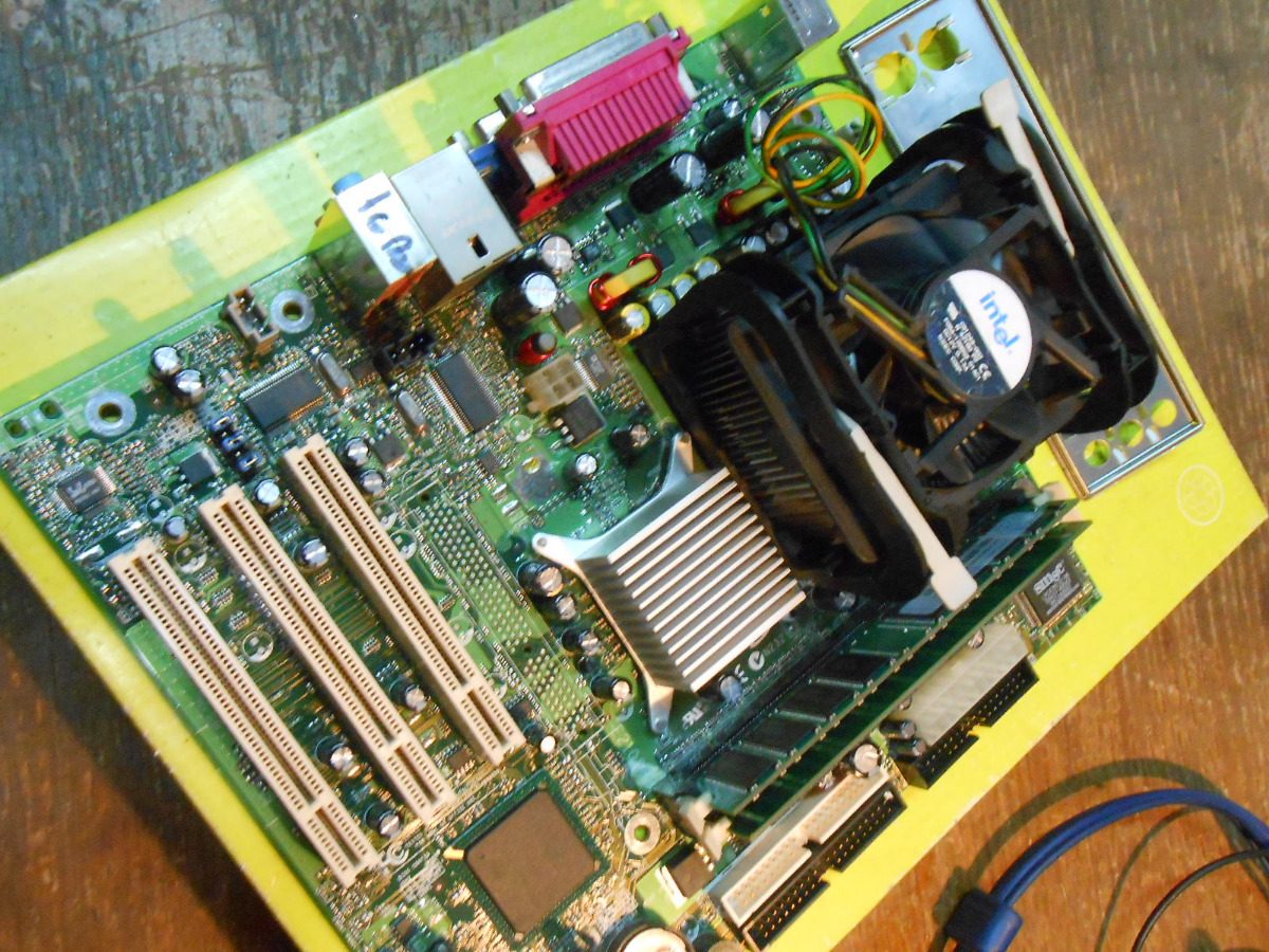 Drivers for Intel D845GVFN Intel D845GVFN Drivers