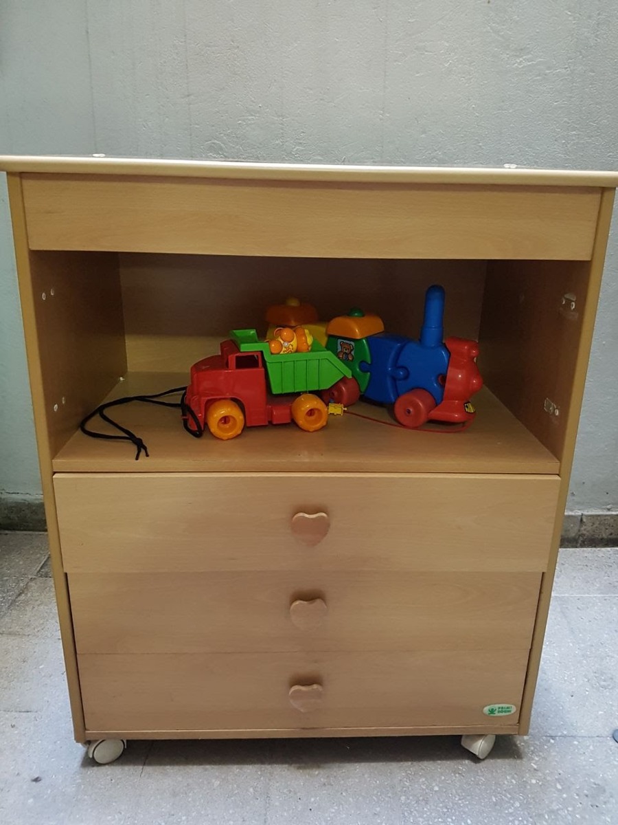 Mueble Con Cajones Ideal Para Cuarto De Niños - $ 1.800,00 en ... Mueble Con Cajones Ideal Para Cuarto De Niños - $ 1.800,00 en ...