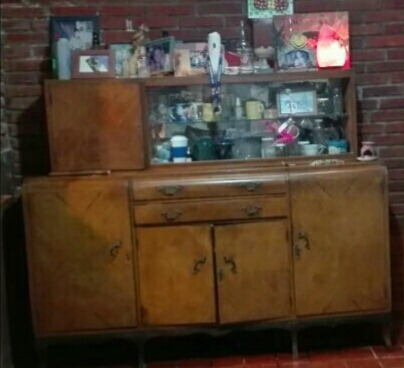 Mueble De Comedor Antiguo Con Cristalero, Vendo Urgente,!! - $ 3.500 ... Mueble De Comedor Antiguo Con Cristalero, Vendo Urgente,!! - $ 3.500 ...