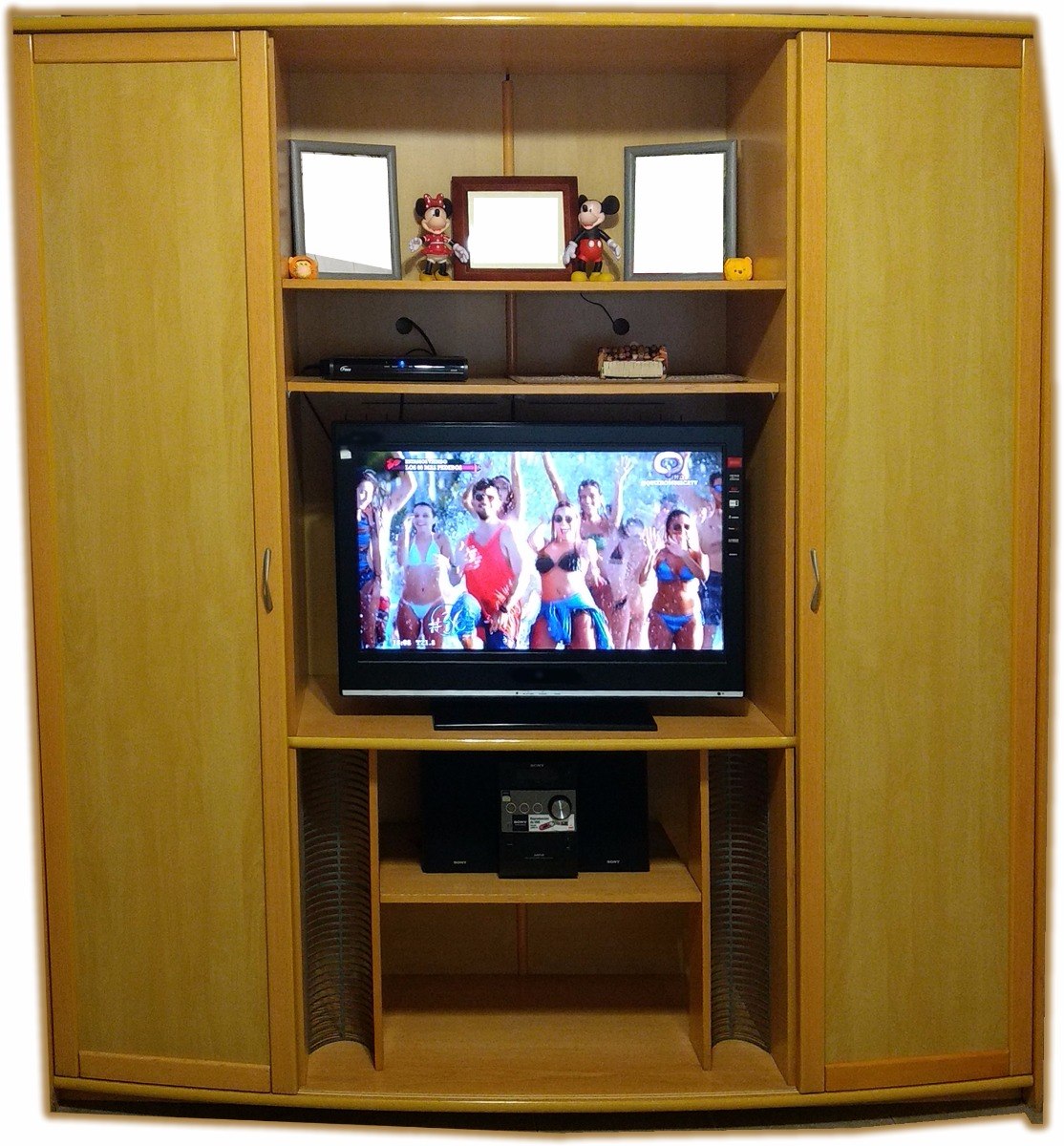 Mueble Tv Ordenador Vajillero Puertas Comedor Madera Haya - $ 9.000 ... Mueble Tv Ordenador Vajillero Puertas Comedor Madera Haya - $ 9.000 ...
