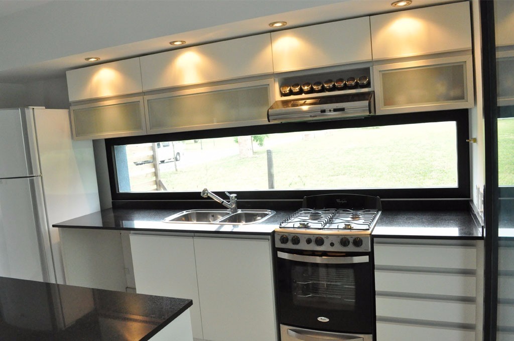 Muebles de cocina con herrajes lineal j diseño y excelencia ... Diseño Laqueados cocina de mueble