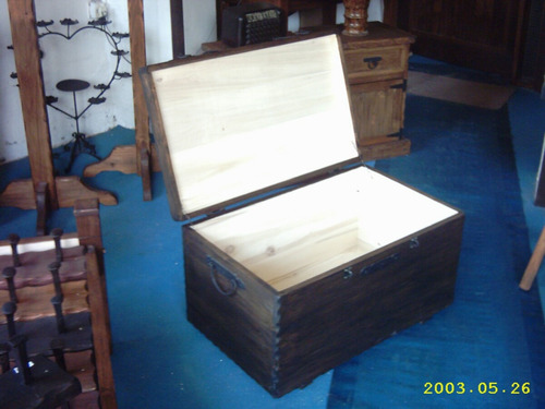Muebles Rusticos Baúles En Madera Con Herrajes En Hierro $ 7500,00 Muebles Rusticos Baúles En Madera Con Herrajes En Hierro $ 7500,00