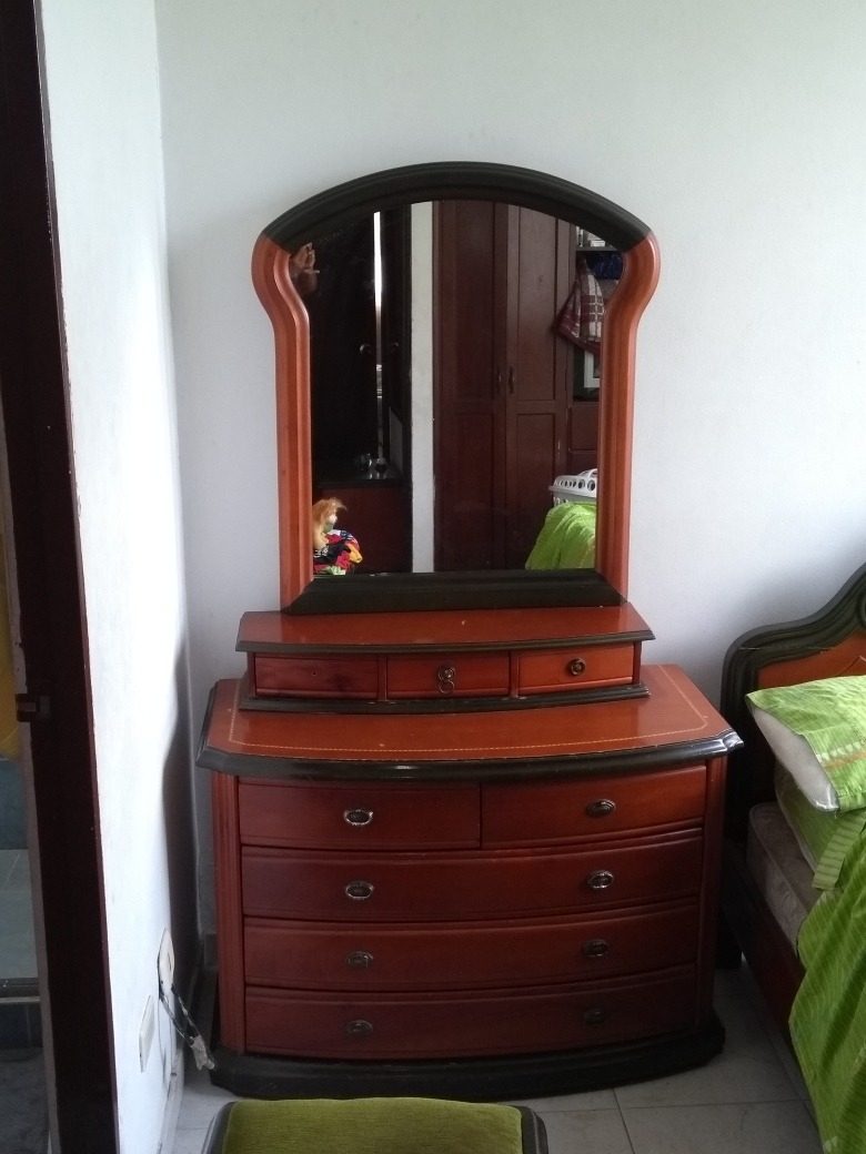 Muebles Sala, Comedor Y Tocador - $ 2.000.000 en Mercado Libre Muebles Sala, Comedor Y Tocador - $ 2.000.000 en Mercado Libre