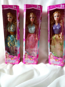 barbies que caminan solas
