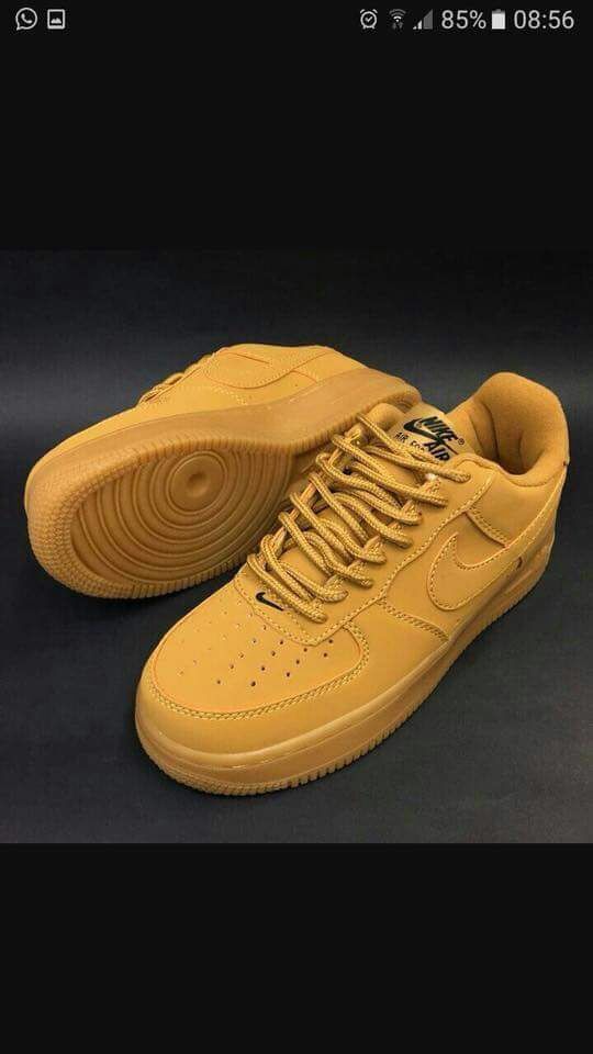 nike air force mostaza hombre