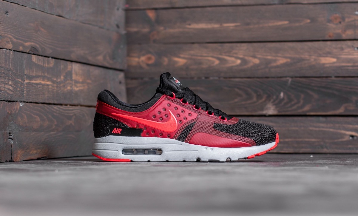 nike air max rojo y negro