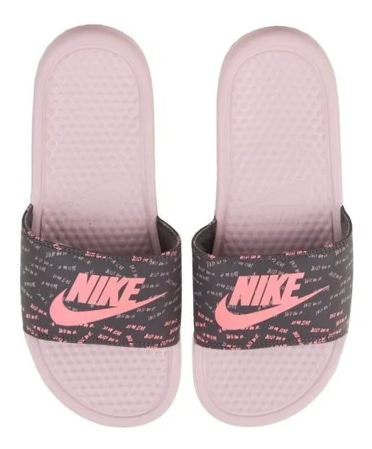 Nike Benassi Jdi Print Mujer - Just Do It Rosa - $ 2.799,00 Nike Benassi Jdi Print Mujer - Just Do It Rosa - $ 2.799,00