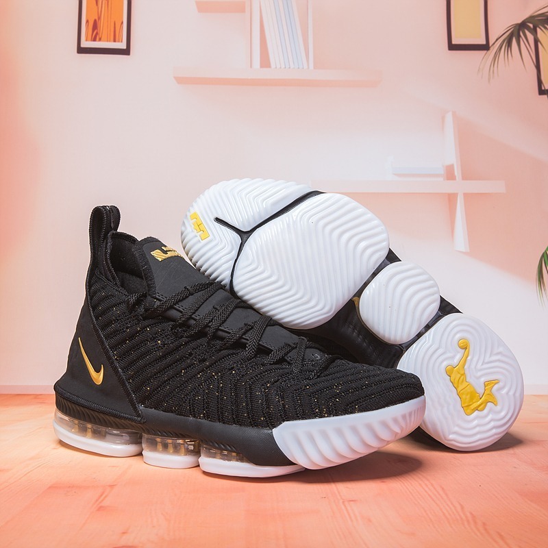 lebron 16 negras con dorado