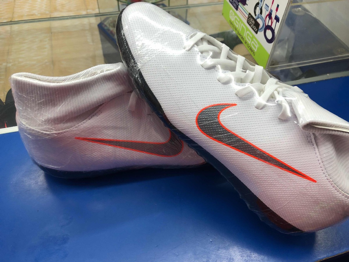 Chuteira Hypervenom Dourada Chuteiras Nike de Futsal