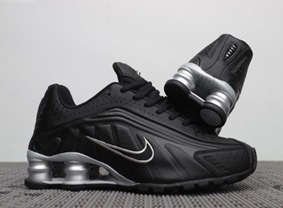 shox r4