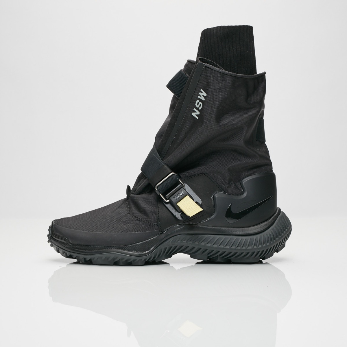 nike gaiter boot