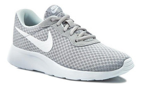 tenis nike gris oscuro