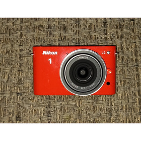 Nikon J2 Com Nikkor 10mm F/2.8