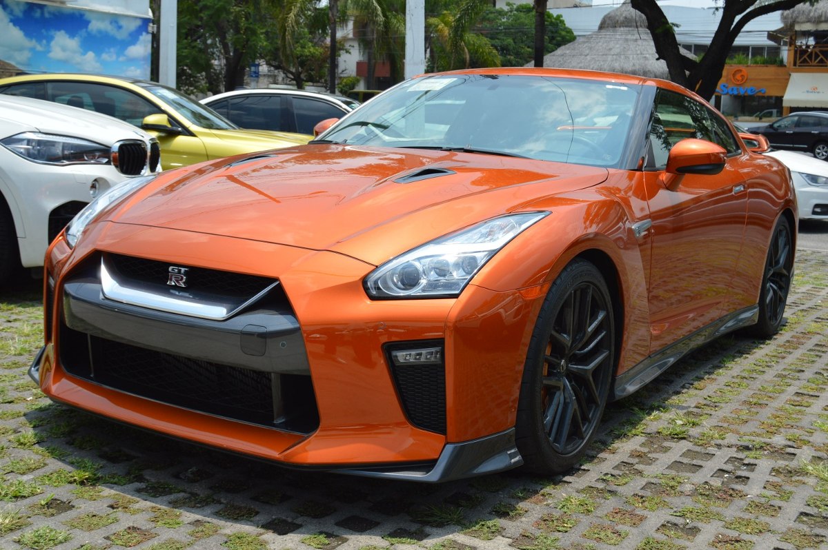 Nissan Gtr 2017 Premium Naranja - $ 2,299,000 en Mercado Libre