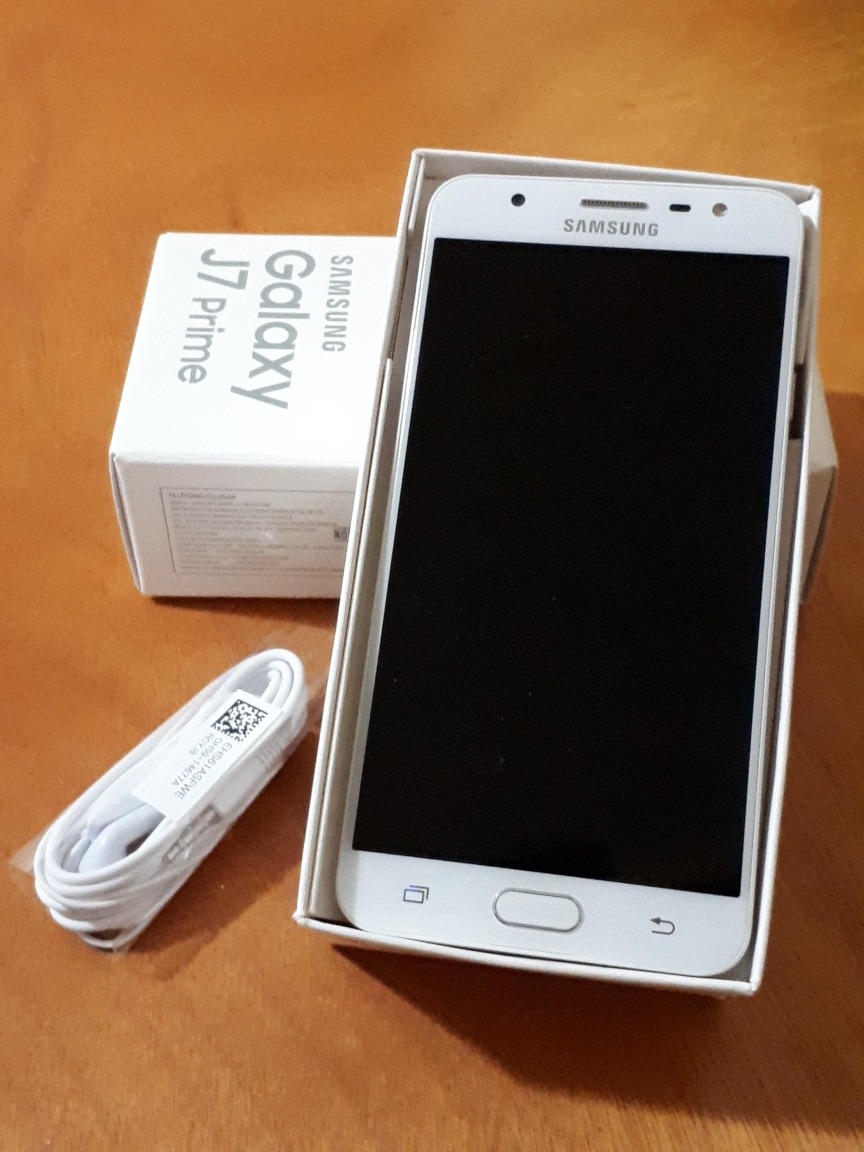 Nuevo Samsung Galaxy J7 Prime Blanco Con Dorado - $ 4,600.00 en Mercado Libre