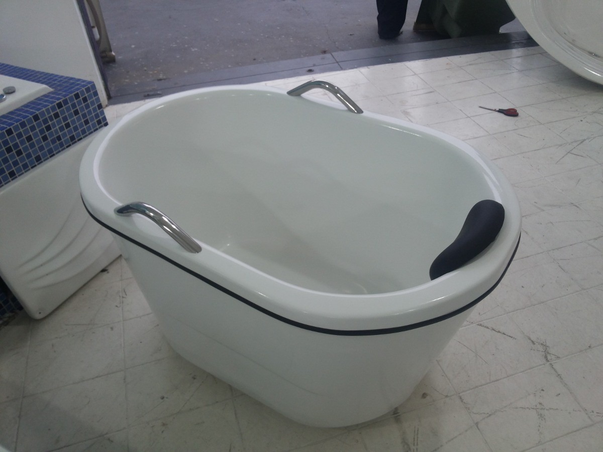 Ofurô Com E Sem Hidro Banheira E Spa Hidromassagem E Tampa R$ 1300,00 em -> Mini Banheiro Com Banheira Ofurô Com E Sem Hidro Banheira E Spa Hidromassagem E Tampa R$ 1300,00 em -> Mini Banheiro Com Banheira
