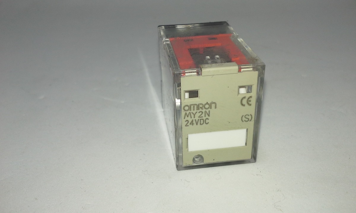 Omron My2n-d2 Rel U00e9 24vdc 8-pin