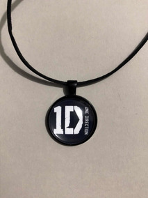 1D de One Direction perro Collares Etiquetas Louis imagen foto oficial