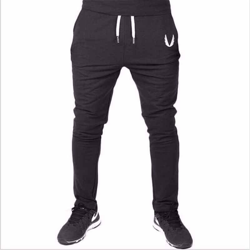 Pantalón Buzo Slim Fit Gym Negro