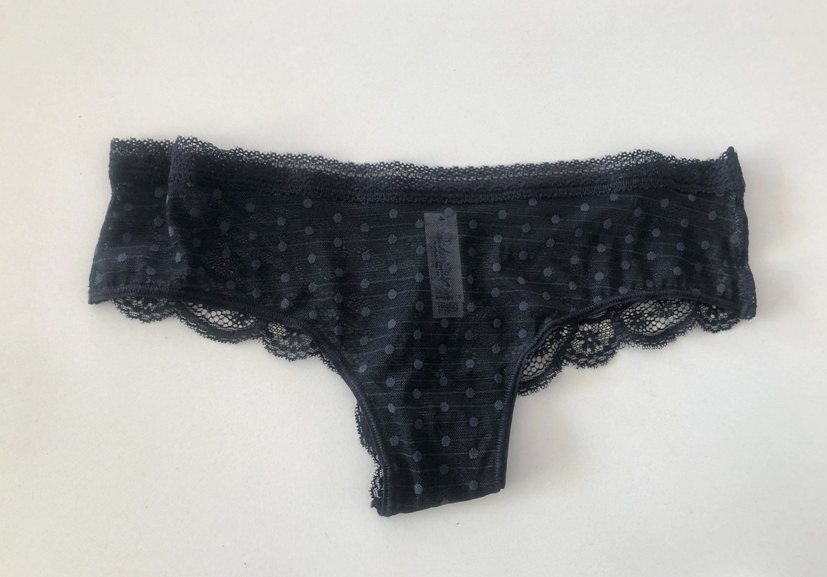 interiores de mujer leonisa