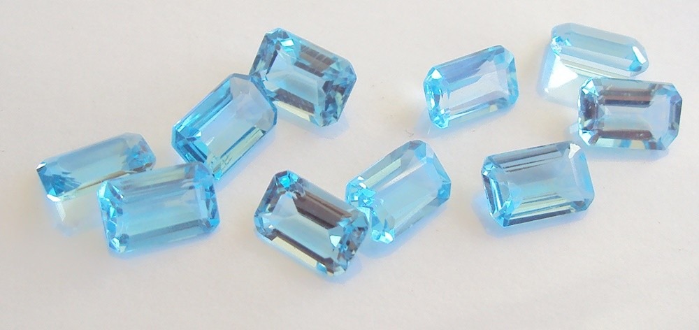 Pedras Preciosas Topazio Azul Retangular. - R$ 100,00 em 