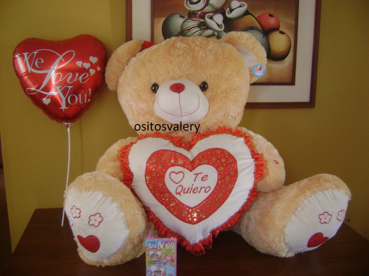 peluche de oso con corazon