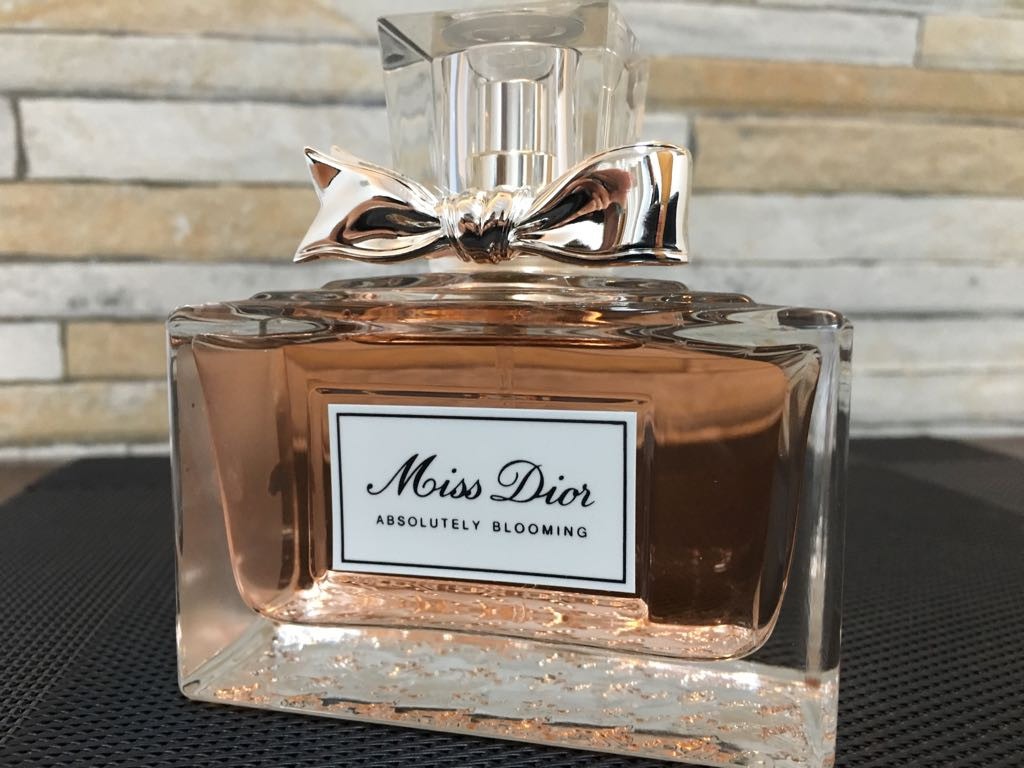 Perfume Miss Dior Absolutely Blooming Edp 100ml Tester - R$ 329,90 em