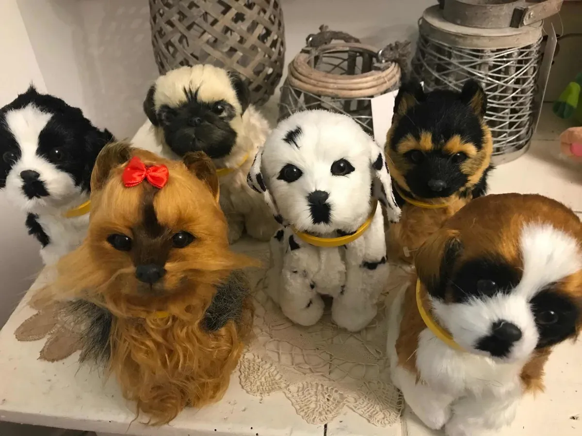 perro peluche interactivo