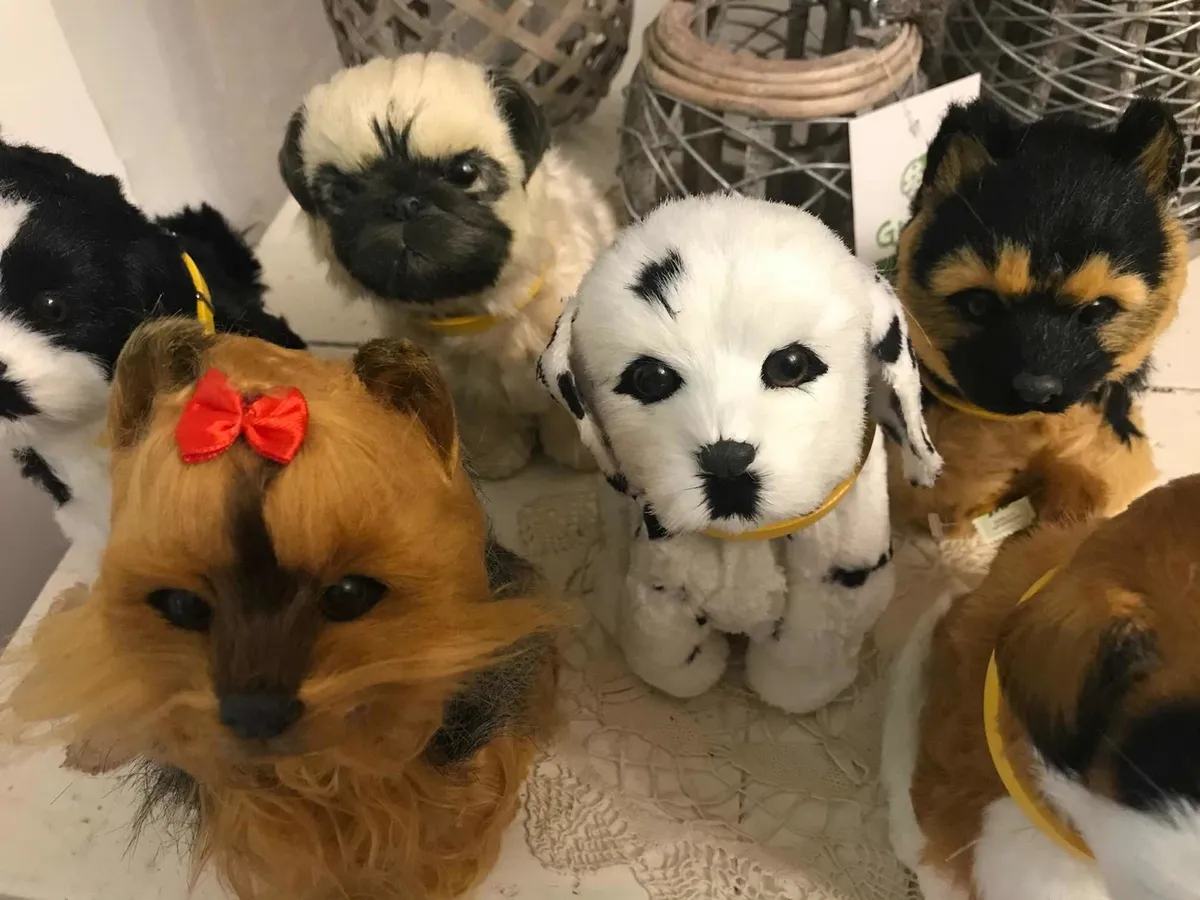 perro peluche interactivo