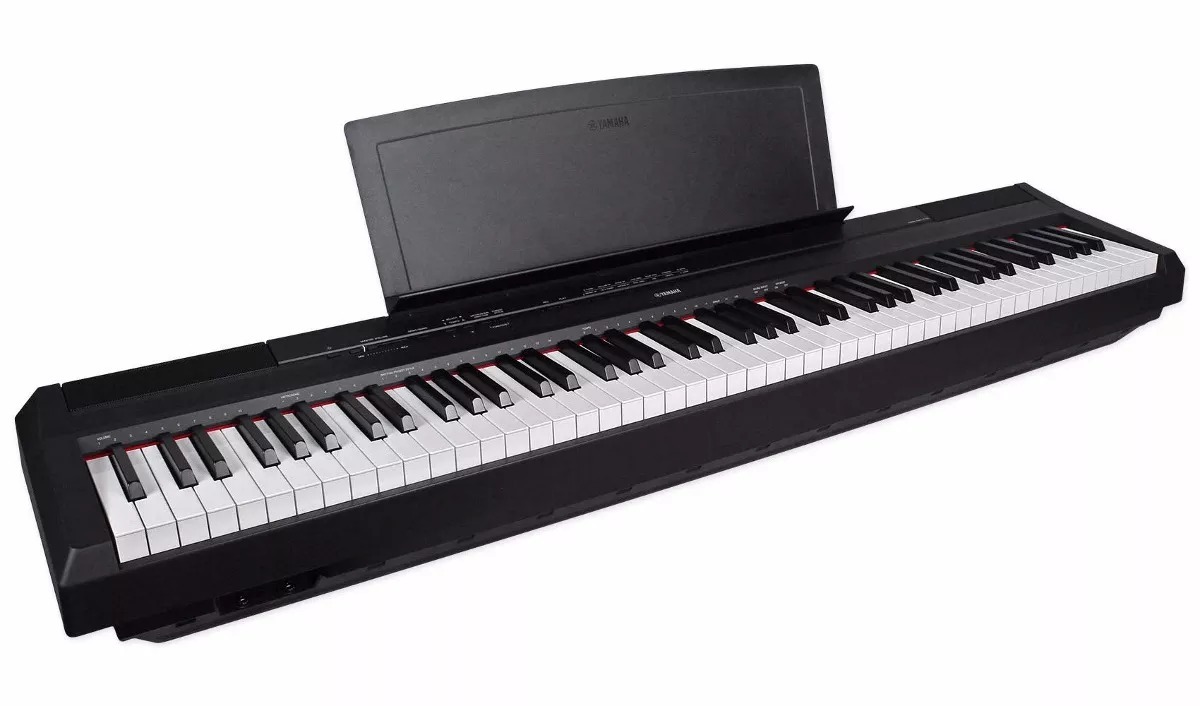 88 teclas, 14 sonidos Yamaha P-115B color negro Piano digital
