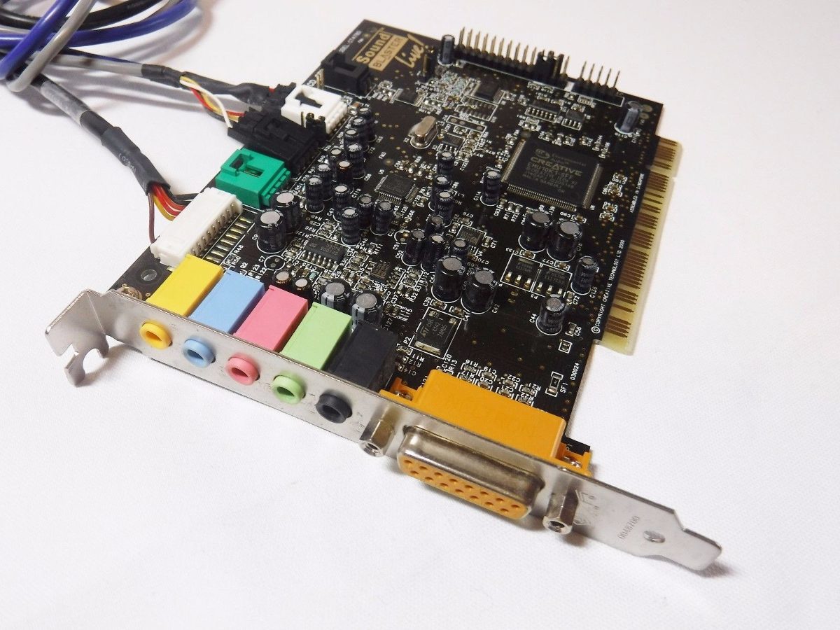 Creative sound drivers. Sound Blaster Live 5.1 разъемы. Creative Audio PCI 5200. Creative Labs sb0060. Sound Blaster Live Drive.