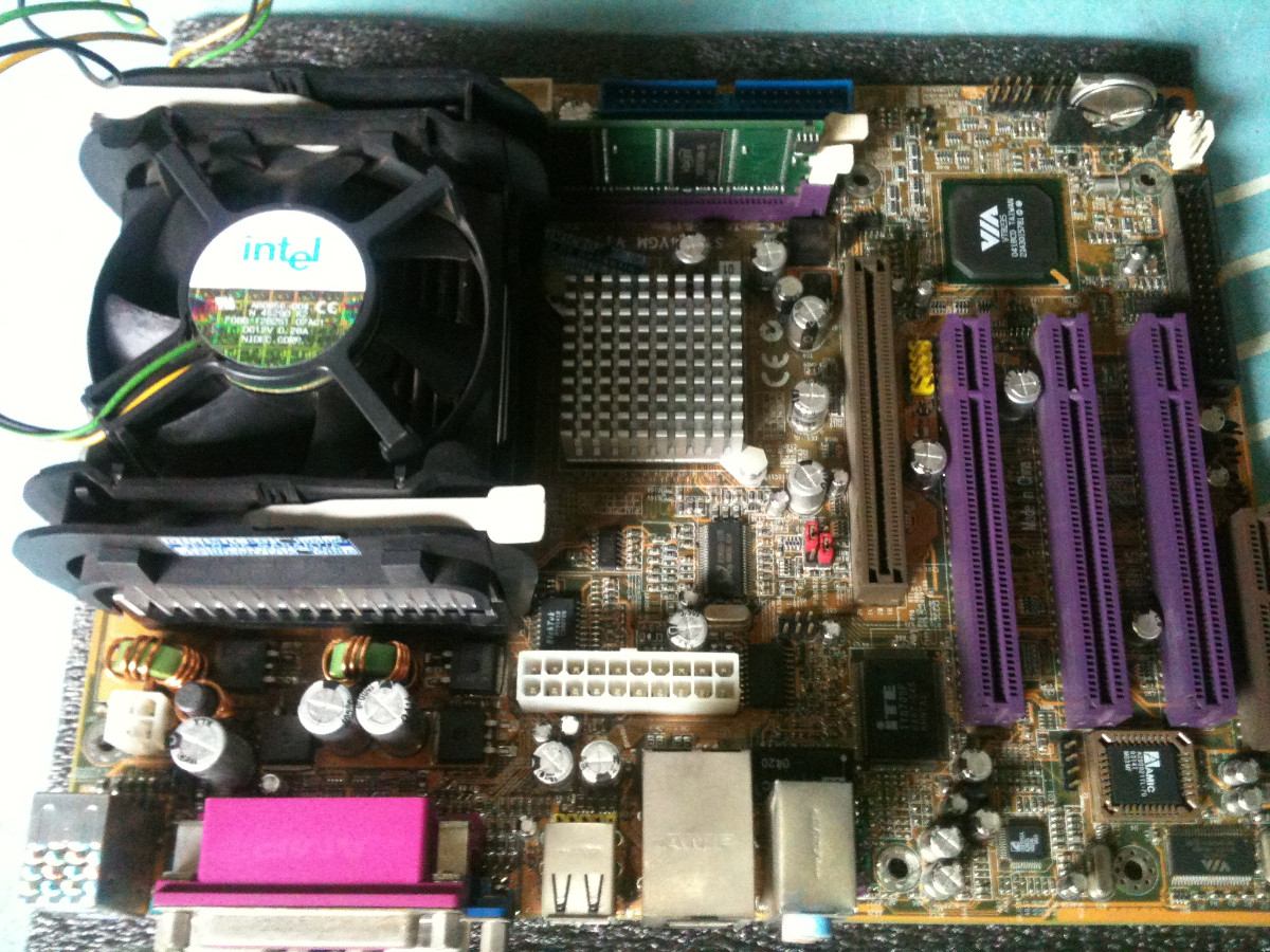 SOYO SY-P4VGM V1.0 Manuals