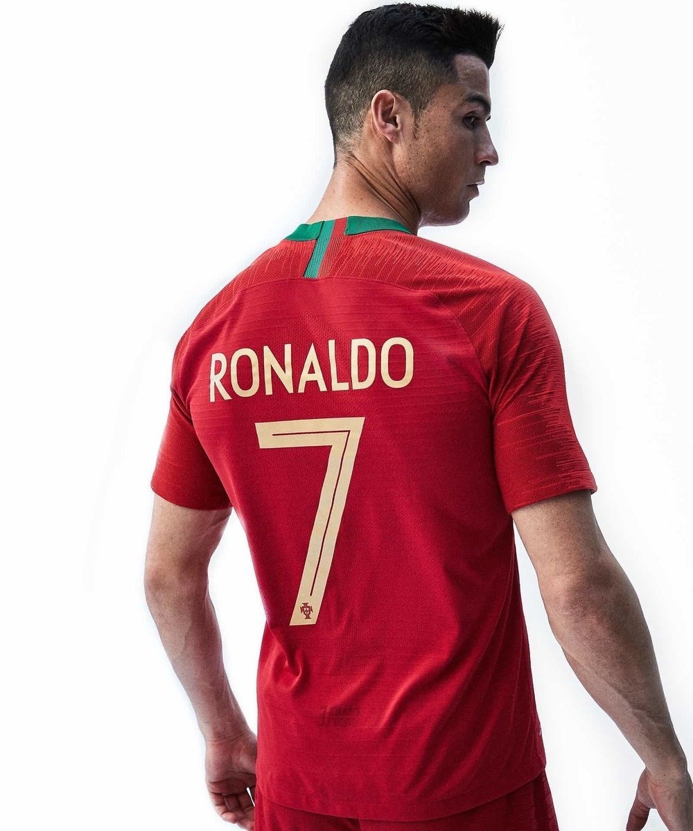 Ronaldo's 44th minute strike was his 104th international goal in 175 matches, and leaves him five short of the record held by. Portugal Trikot Ronaldo . Playera Jersey Portugal Mundial Rusia 2018, #7 Ronaldo ...