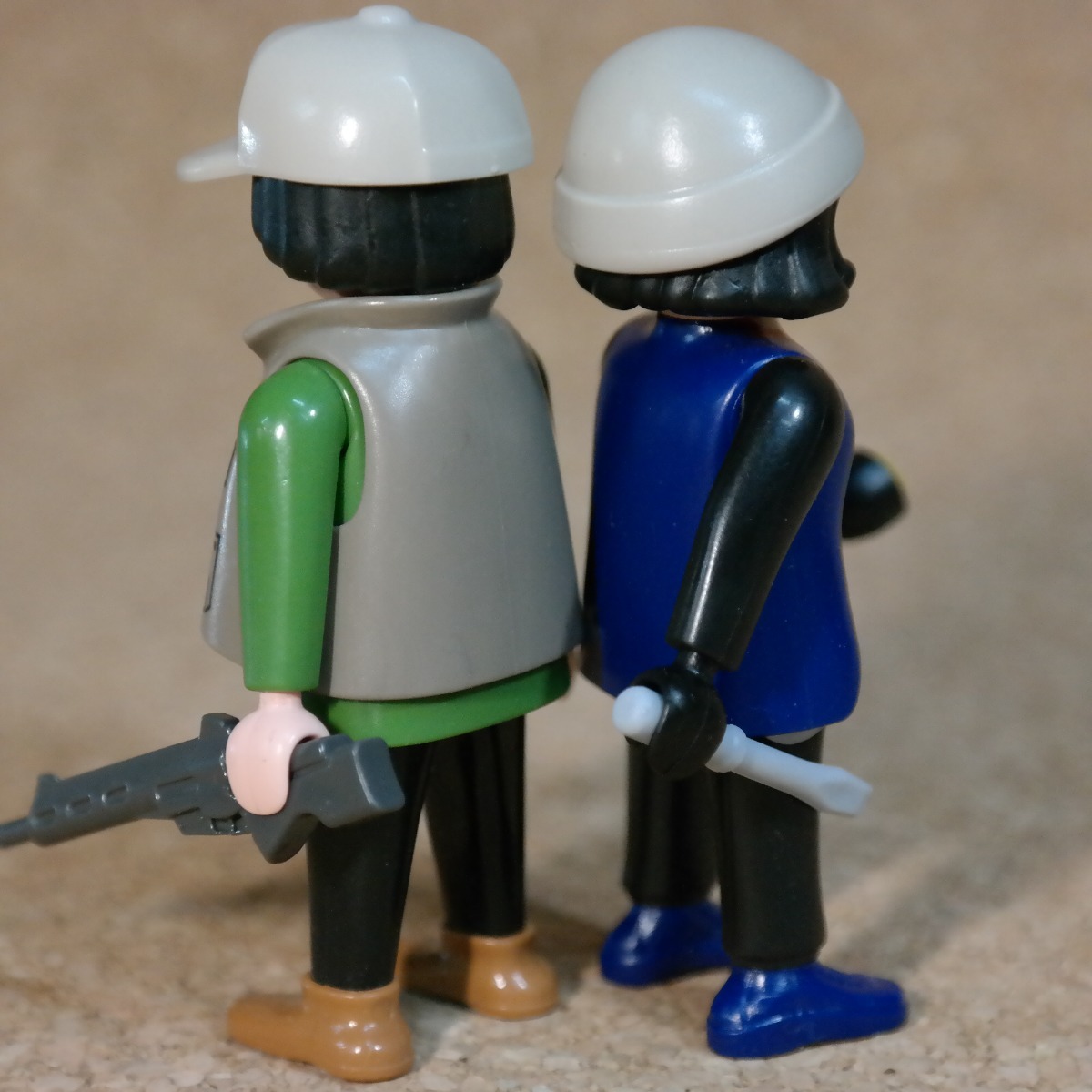 PLAYMOBIL BRAZOS VERDES CLAROS 4 UDS