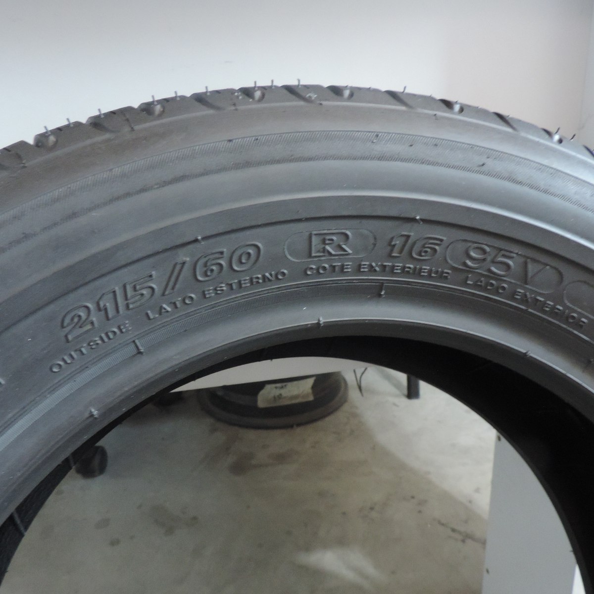 pneu 215 60 r16 michelin pilot primacy r 120 00 em pneu 215 60 r16 michelin pilot primacy r 120 00 em