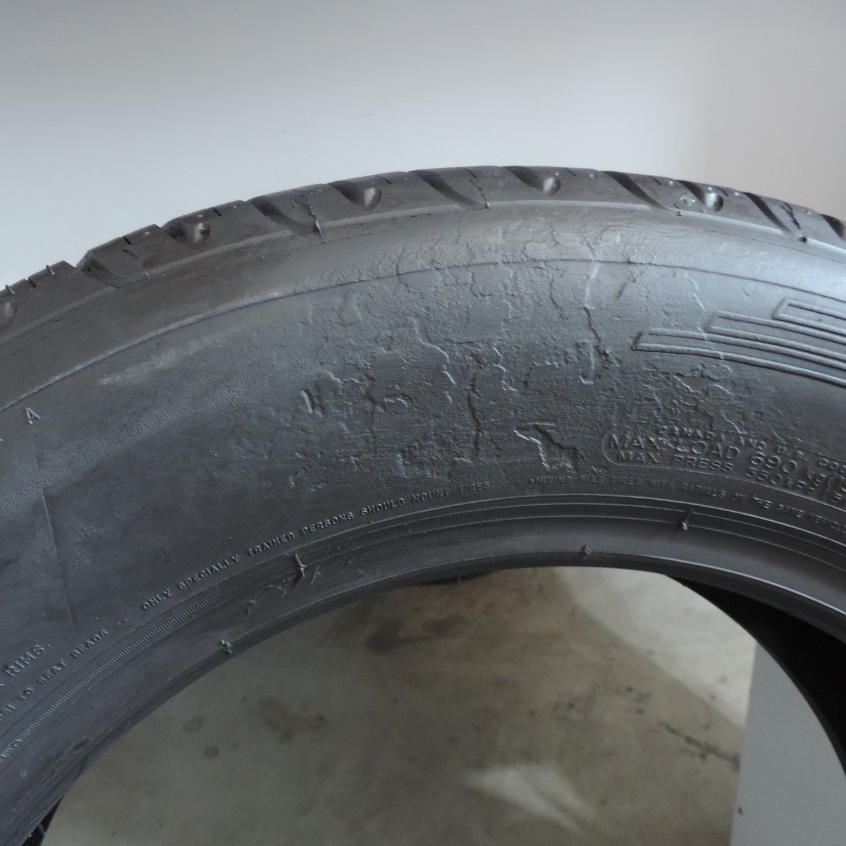 pneu 215 60 r16 michelin pilot primacy r 120 00 em pneu 215 60 r16 michelin pilot primacy r 120 00 em