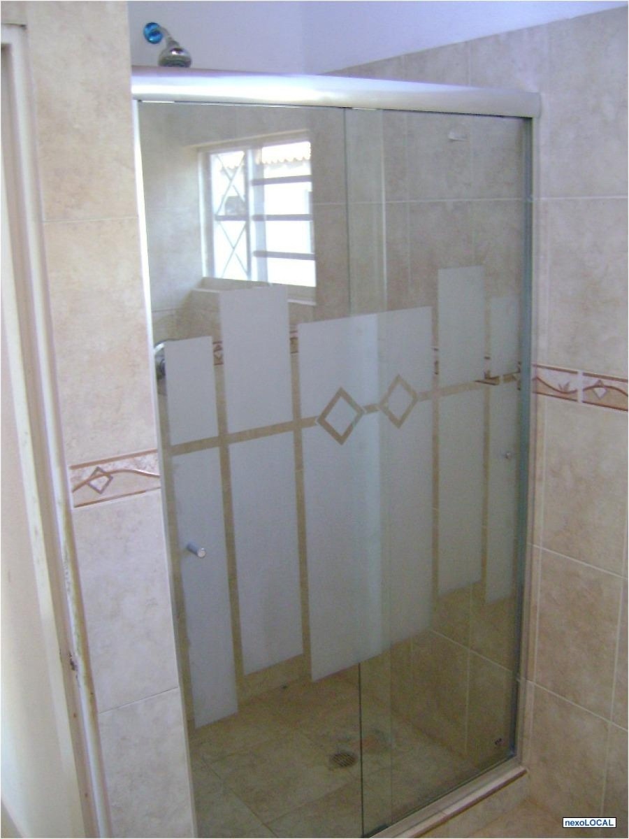 Puertas De Ducha En Vidrio Templado, Acrilico Y Mas - S/ 110,00 en