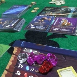 https://http2.mlstatic.com/quartz-jogo-de-tabuleiro-em-portugus-funbox-D_NQ_NP_997511-MLB27572656735_062018-F.jpg