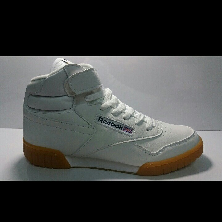 reebok clasicas blancas bota