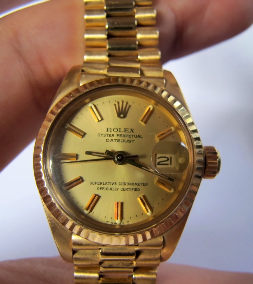 Resultado de imagem para rolex de ouro