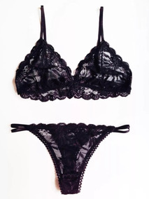 ropa interior de encaje negro