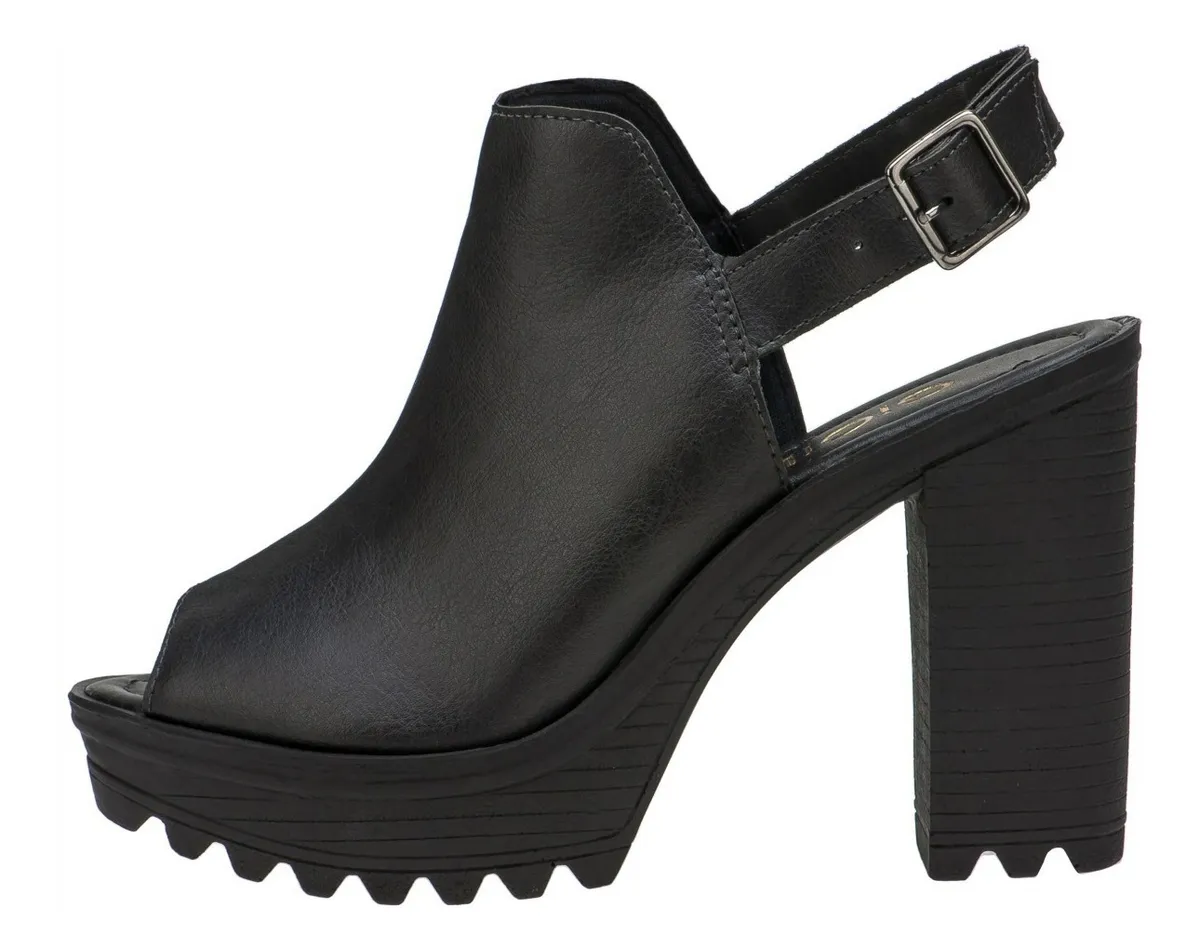 GIGIL.OFICIAL | Sandalia Feminina Sapato Fechado Bota Tratorada Alta Avarca - R$ 65,99