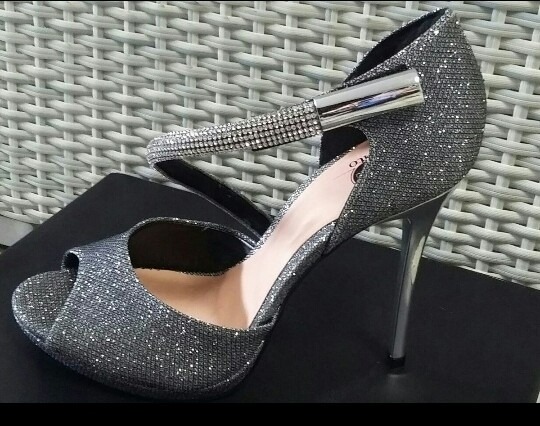 Sandalia Festa Brilho Com.strass Na Alça - R$ 149,99 em Mercado Livre
