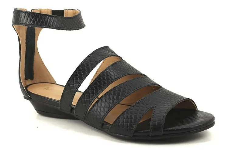 3 sandalias por 149