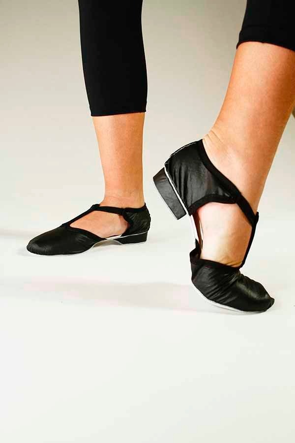 Sapatilha De Dança De Salão Sapato Jazz Tipo Boneca Sapatilha Dança De Salão - R$ 68,99 em Mercado