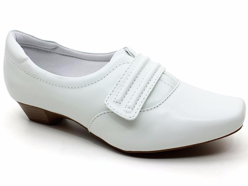 sapato de couro branco feminino