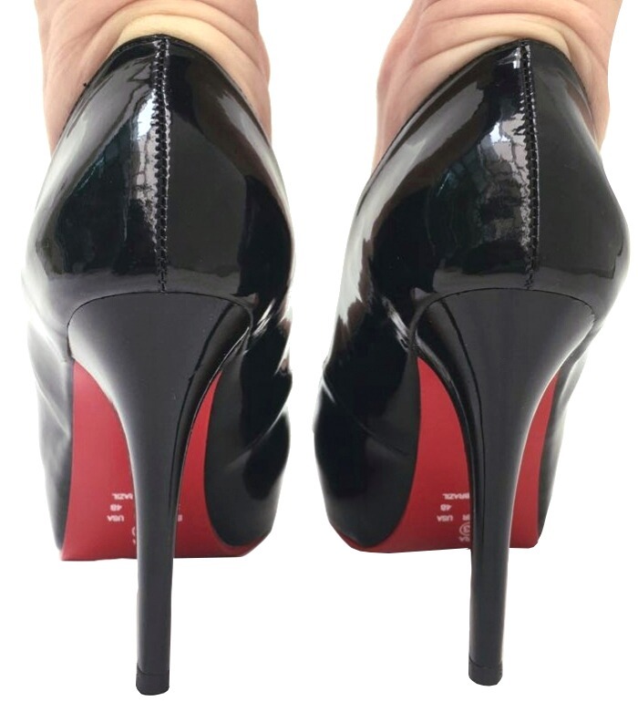 marca de sapato feminino com solado vermelho